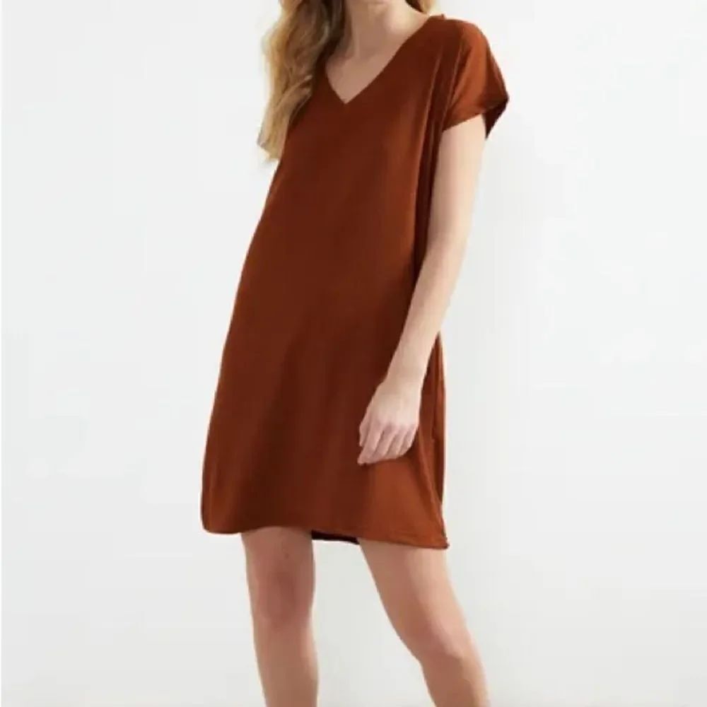 Madewell Ruffle-Sleeve Easy Dress Rust Burgundy V-Neck Short Womens sz M NWT